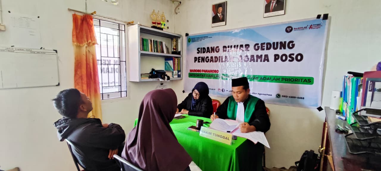 Sidang di Luar Gedung 2