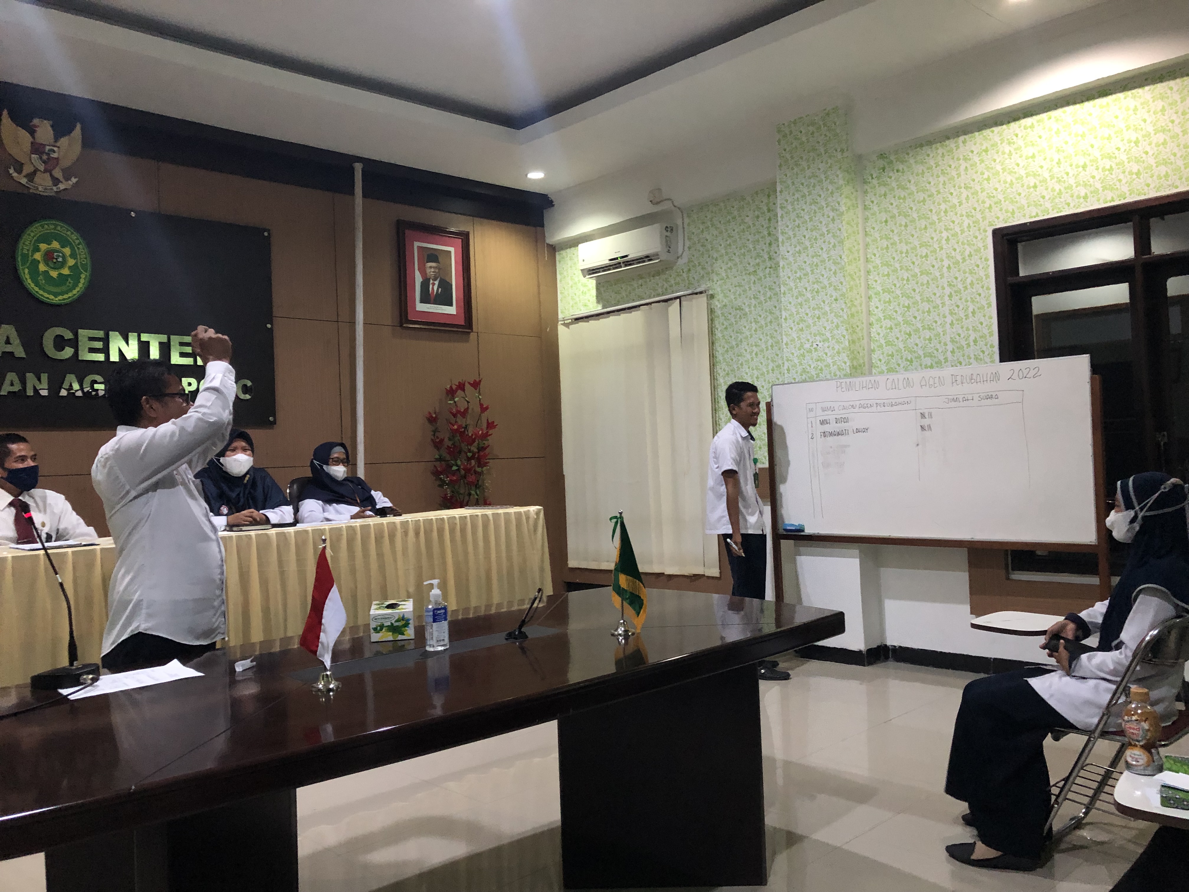 rapat agen perubahan